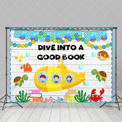 Aperturee - Dive Into A Good Book Wooden Back To School Backdrop