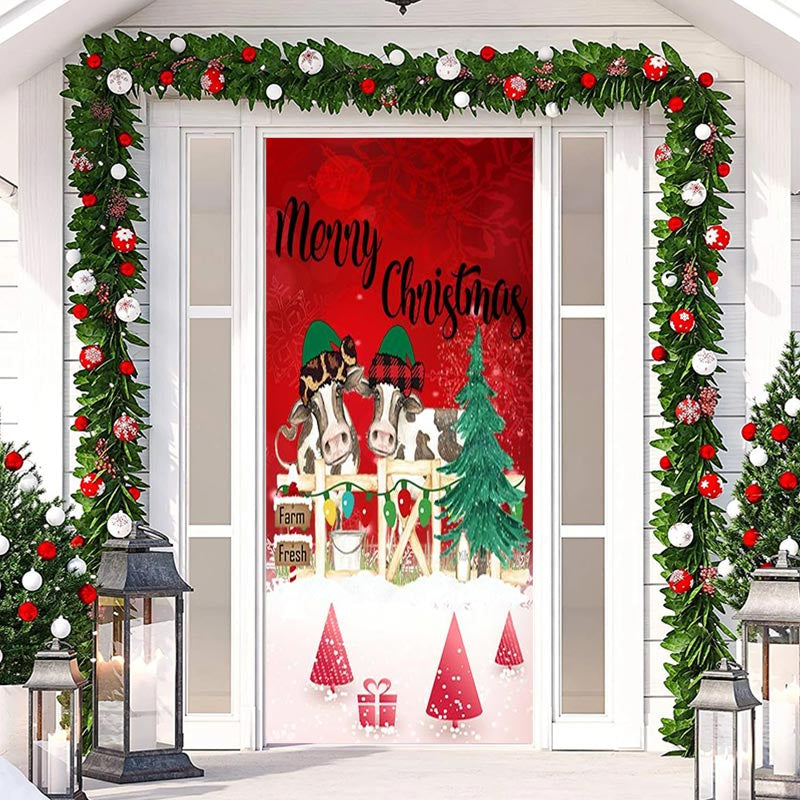 Aperturee - Farm Bullpen Cows Tree Snow Christmas Door Cover