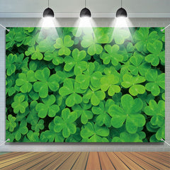 Aperturee - Fresh Green Clovers Plant St Patricks Day Backdrop