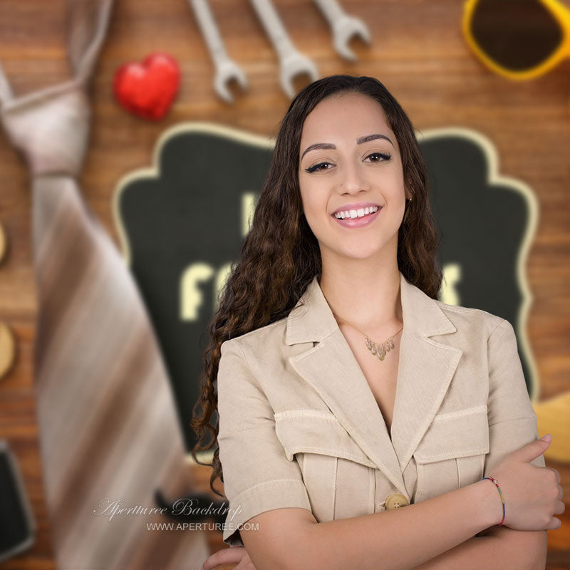 Aperturee - Gentleman Tie Beard Wooden Fathers Day Backdrop Idea