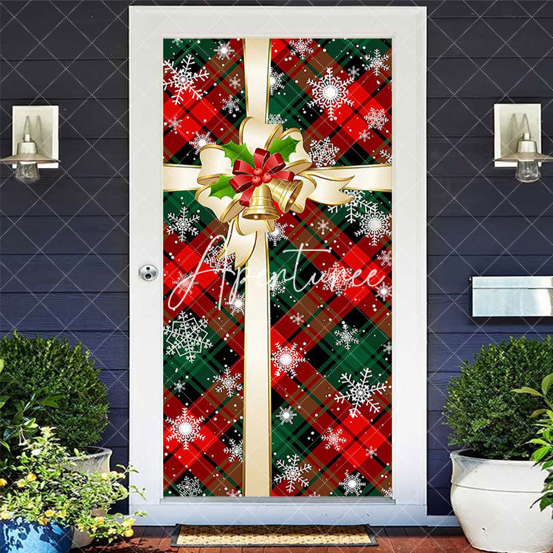 Aperturee - Green Red Plaid Bow Tie Snowy Christmas Door Cover