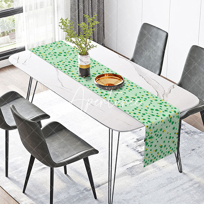 Aperturee - Green Yellow Clovers St Patricks Day Table Runner