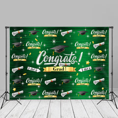 Aperturee - Mortarboard Stars Green Congrats Grad Party Backdrop