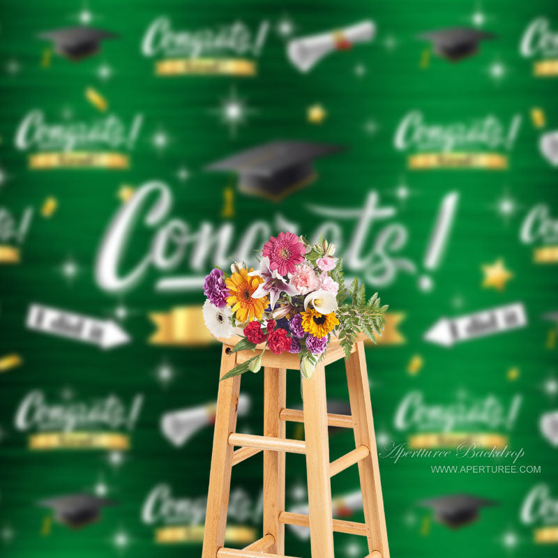 Aperturee - Mortarboard Stars Green Congrats Grad Party Backdrop