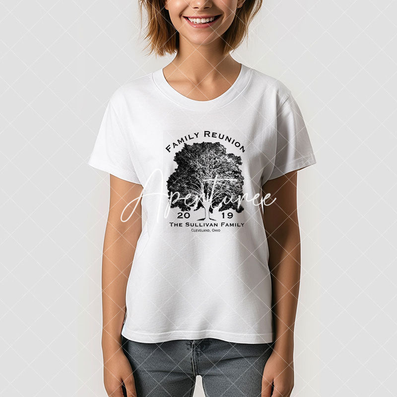 Aperturee - Personalized Name Family Reunion Oak Tree T-Shirt