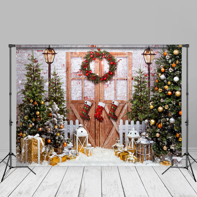 Aperturee - Pine Tree Gift Wood Door Brick Wall Christmas Backdrop