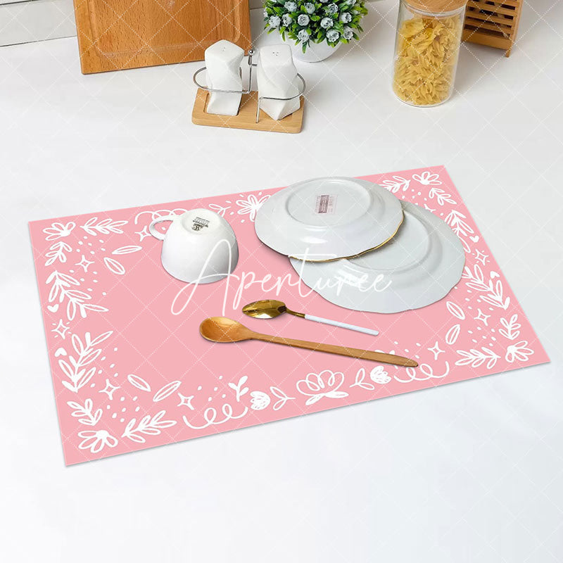 Aperturee - Pink White Leaf Patterns Modern Set Of 4 Placemats