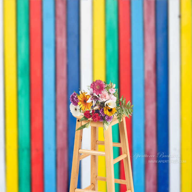 Aperturee - Pretty Rainbow Stripe Plank Backdrop For Photo Booth