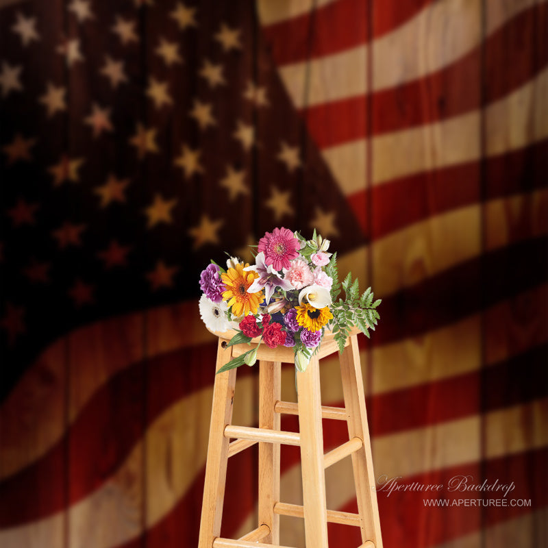 Aperturee - Proud Singer USA Flag Wood Independence Day Backdrop