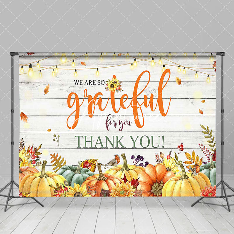 Aperturee - Pumpkin Light Floral Maple Wooden Thank You Backdrop