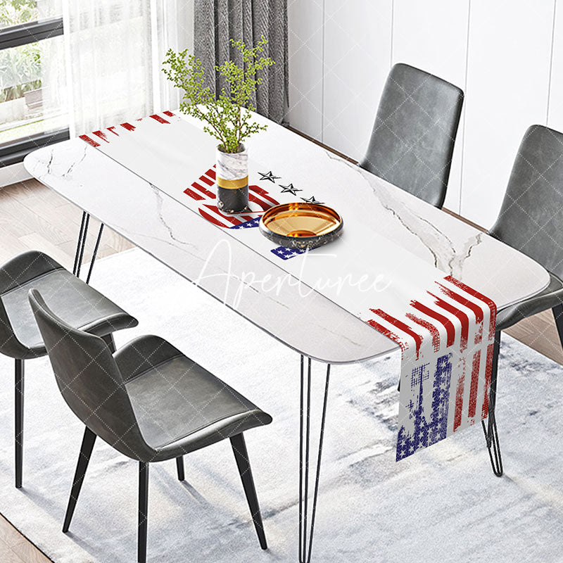 Aperturee - Retro USA Flag Table Runner For Independence Day