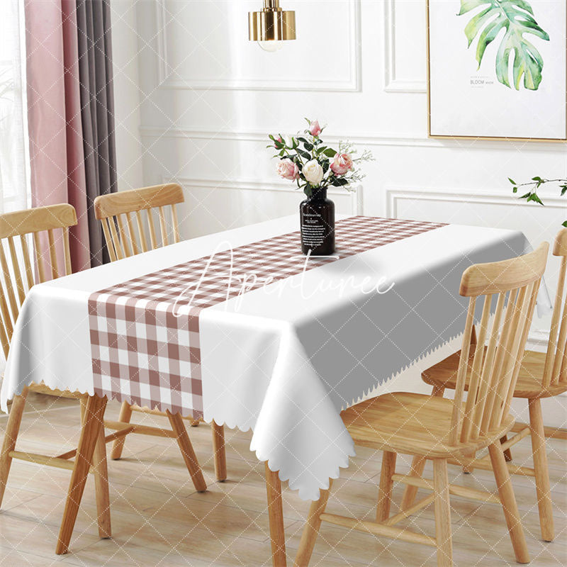 Aperturee - Simple White Brown Checkered Rectangle Tablecloth