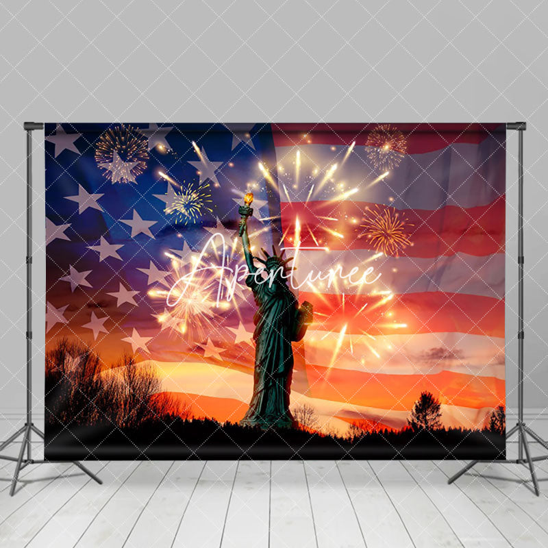 Aperturee - Usa Flag Sparkle Statue Independence Day Backdrop