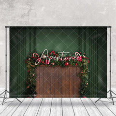 Aperturee - Vintage Green Wall Leaves Bell Christmas Backdrop