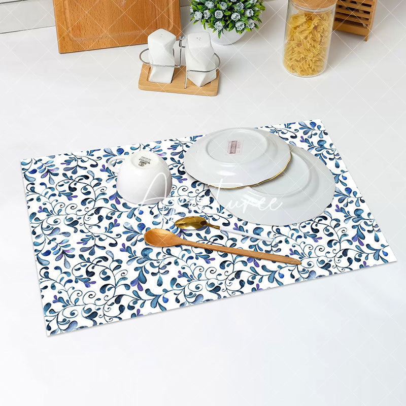 Aperturee - White Blue Abstract Leaf Vintage Set Of 4 Placemats