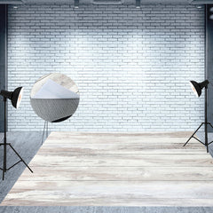 Aperturee - White Grey Horizontal Stripe Wood Grain Floor Mat