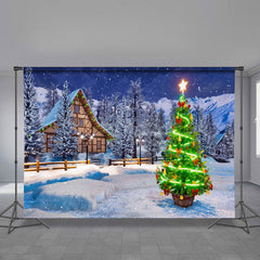 Aperturee - Green Light Tree Snowy House Christmas Backdrop